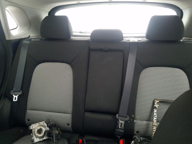 2020 Hyundai Kona Se მანქანა იყიდება აუქციონზე, vin: KM8K12AA9LU477897, აუქციონის ნომერი: 74205265
