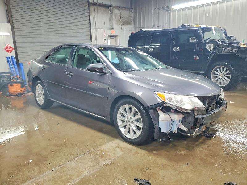 73525585 :رقم المزاد ، 4T1BF1FK4EU792297 vin ، 2014 Toyota Camry L مزاد بيع