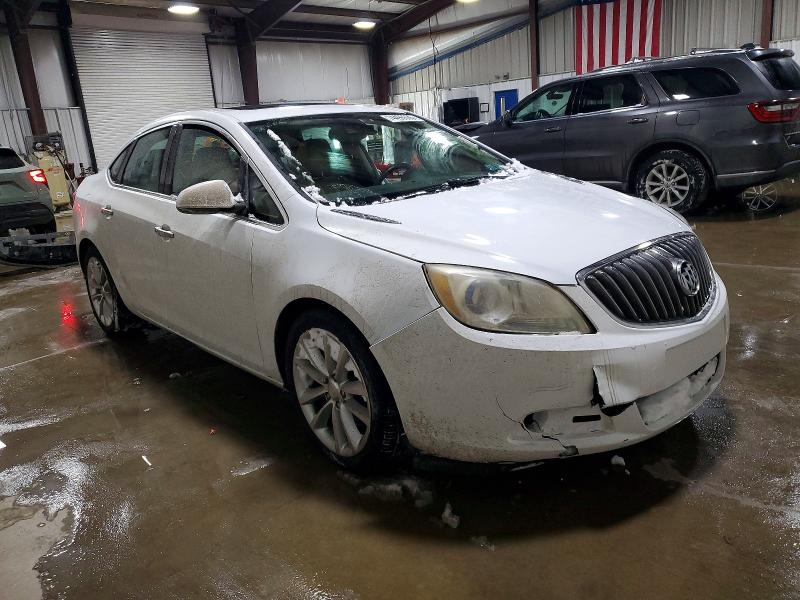 74498505 :رقم المزاد ، 1G4PS5SK3F4135815 vin ، 2015 Buick Verano مزاد بيع