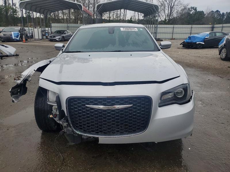 Продажа на аукционе авто 2020 Chrysler 300, vin: 2C3CCABG1LH131382, номер лота: 72660045