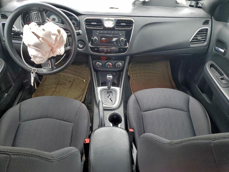 Продажа на аукционе авто 2014 Chrysler 200 Lx, vin: 1C3CCBABXEN131841, номер лота: 94962765