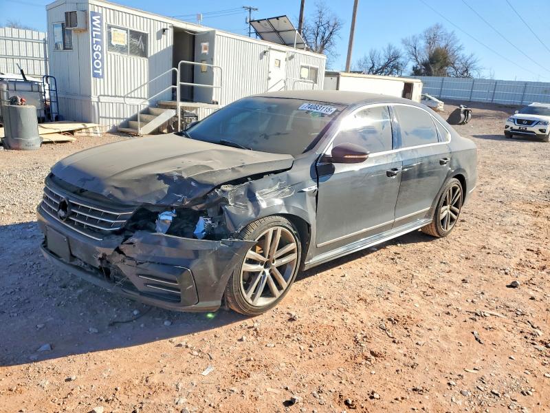74083115 :رقم المزاد ، 1VWDT7A31HC015687 vin ، 2017 Volkswagen Passat مزاد بيع