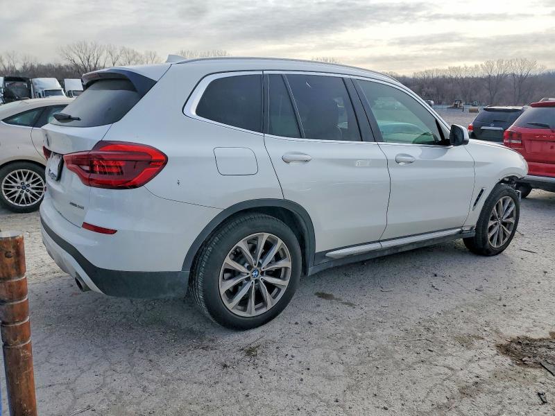 73669155 :رقم المزاد ، 5UXTR9C55KLP88661 vin ، 2019 Bmw X3 مزاد بيع