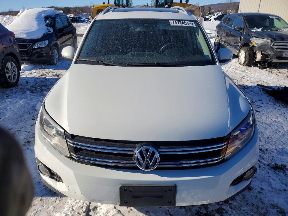 2017 Volkswagen Tiguan მანქანა იყიდება აუქციონზე, vin: WVGWV7AX5HW503818, აუქციონის ნომერი: 74754045
