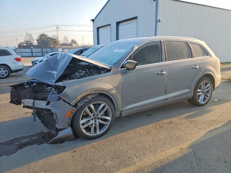 Продажа на аукционе авто 2017 Audi Q7, vin: WA1VAAF72HD056792, номер лота: 72334475