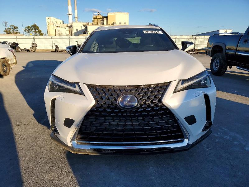 2019 Lexus Ux მანქანა იყიდება აუქციონზე, vin: JTHU9JBH5K2016135, აუქციონის ნომერი: 97402645
