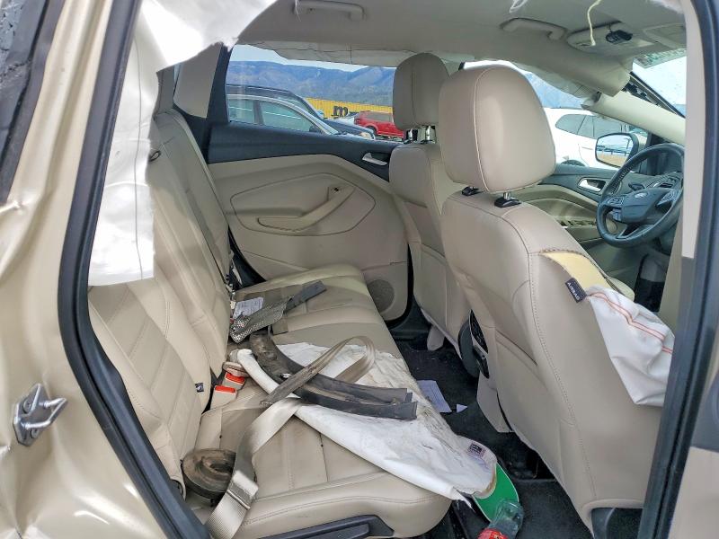 99360295 :رقم المزاد ، 1FMCU0JD3HUC26889 vin ، 2017 Ford Escape مزاد بيع