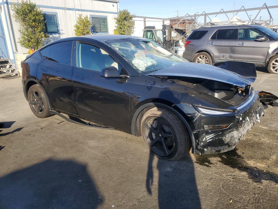 2026 Tesla Model Y მანქანა იყიდება აუქციონზე, vin: 7SAYGDED1TF413944, აუქციონის ნომერი: 75599495