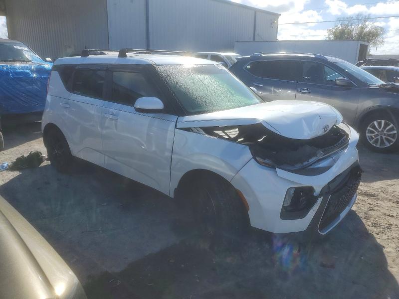 2020 Kia Soul მანქანა იყიდება აუქციონზე, vin: KNDJ23AU4L7027540, აუქციონის ნომერი: 99304445