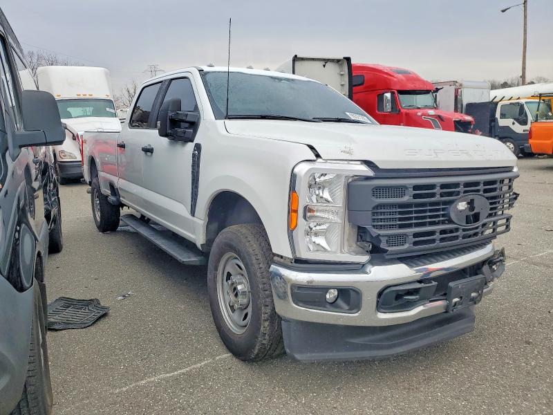 Продаж на аукціоні авто 2023 Ford F350, vin: 1FT8W3BA9PEE03786, номер лоту: 99321265