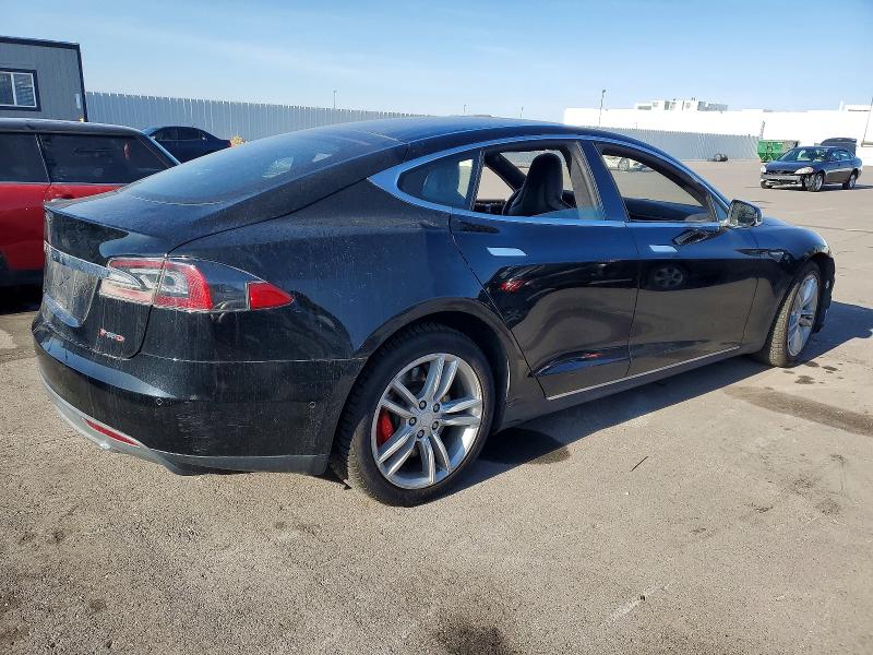 72790475 :رقم المزاد ، 5YJSA1H46FF085360 vin ، 2015 Tesla Model S مزاد بيع