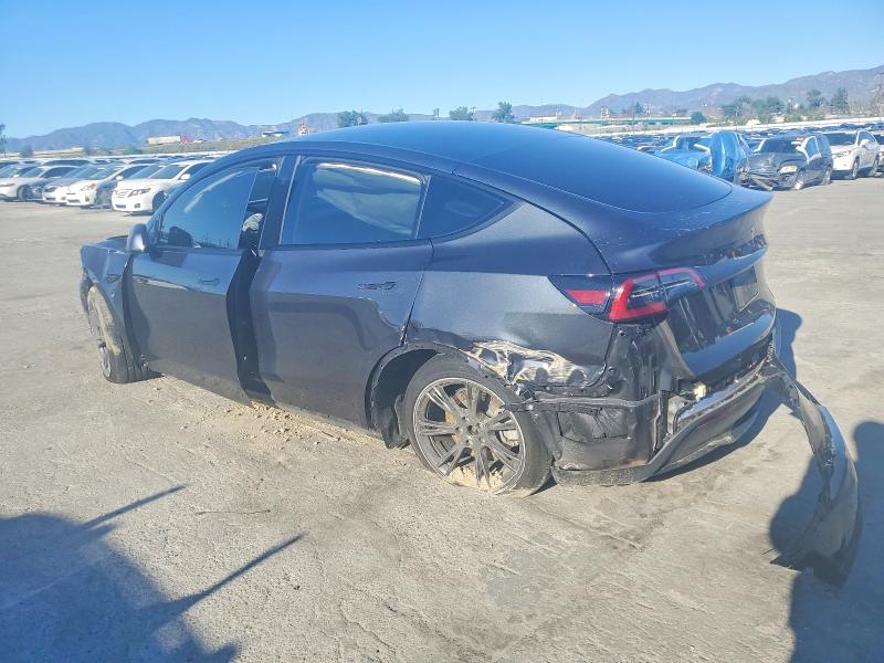 2025 Tesla Model Y მანქანა იყიდება აუქციონზე, vin: 7SAYGDED8SF266858, აუქციონის ნომერი: 99578515