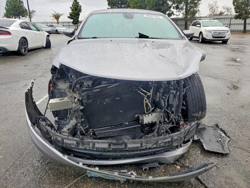 98597525 :رقم المزاد ، 1C3CCCBB2FN681833 vin ، 2015 Chrysler 200 مزاد بيع