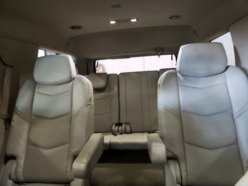 73709045 :رقم المزاد ، 1GYS4MKJ2FR690519 vin ، 2015 Cadillac Escalade مزاد بيع