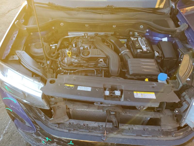 98635195 :رقم المزاد ، 3VVLX7B23NM002959 vin ، 2022 Volkswagen Taos مزاد بيع