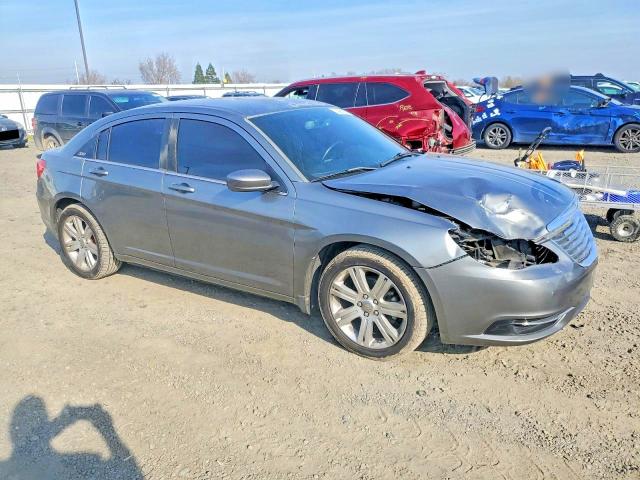 Продажа на аукционе авто 2011 Chrysler 200, vin: 1C3BC1FG2BN581554, номер лота: 74081005