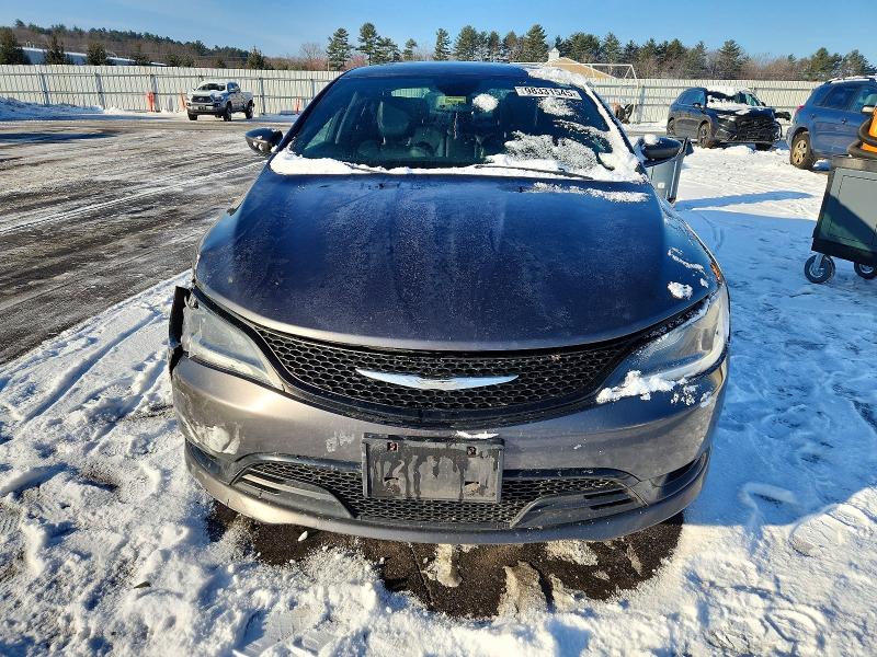 98331545 :رقم المزاد ، 1C3CCCDG5FN690888 vin ، 2015 Chrysler 200 Lx مزاد بيع