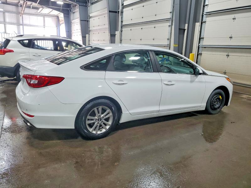 2015 Hyundai Sonata Se მანქანა იყიდება აუქციონზე, vin: 5NPE24AFXFH004417, აუქციონის ნომერი: 74700775