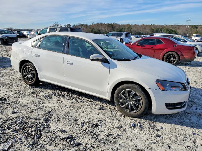72350385 :رقم المزاد ، 1VWAP7A32EC010324 vin ، 2014 Volkswagen Passat S مزاد بيع