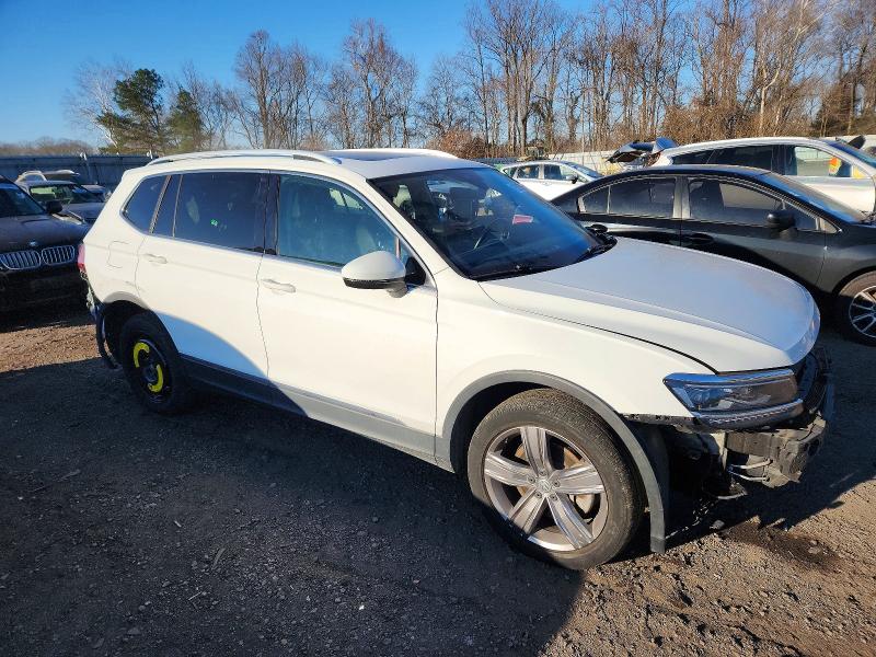 72617315 :رقم المزاد ، 3VV4B7AX3KM045497 vin ، 2019 Volkswagen Tiguan مزاد بيع