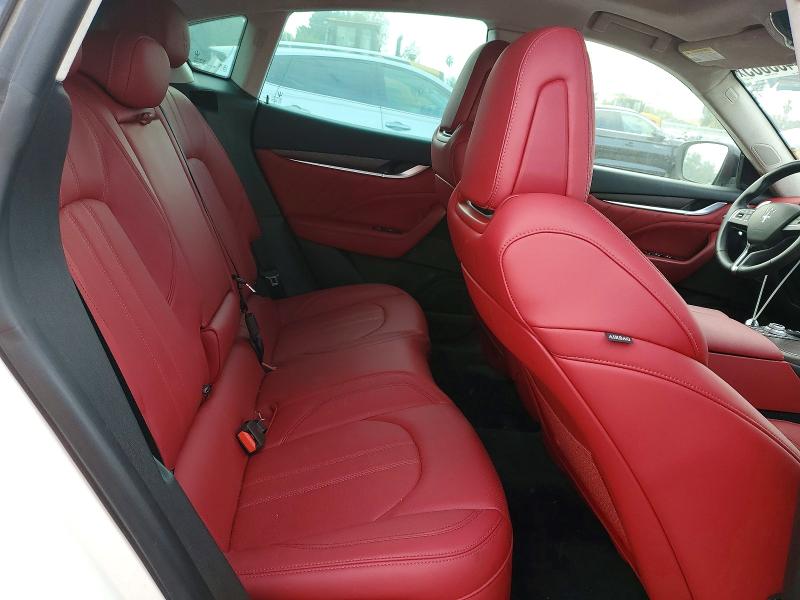 74483085 :رقم المزاد ، ZN661YUM2PX411502 vin ، 2023 Maserati Levante مزاد بيع