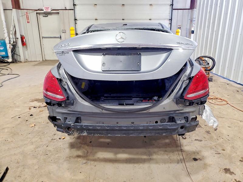 Продажа на аукционе авто 2016 Mercedes-benz C, vin: 55SWF4KB2GU166898, номер лота: 73491585