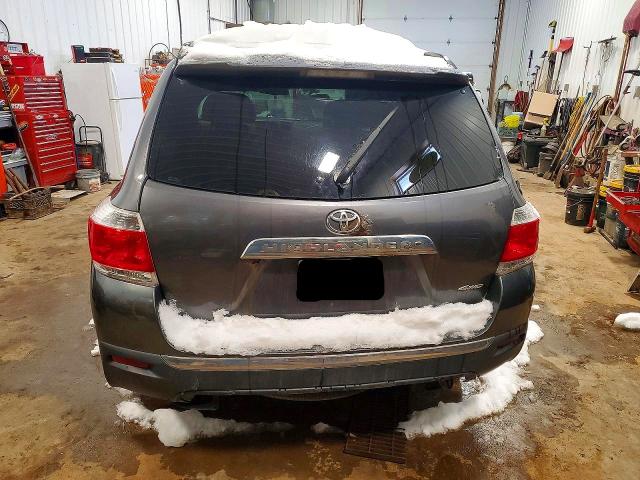 98537395 :رقم المزاد ، 5TDBK3EH3BS043539 vin ، 2011 Toyota Highlander مزاد بيع
