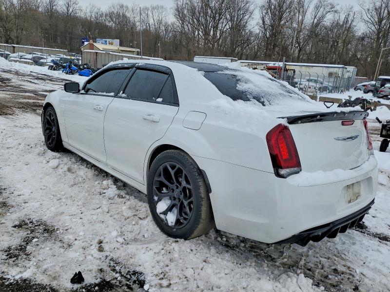 2019 Chrysler 300 მანქანა იყიდება აუქციონზე, vin: 2C3CCABT4KH704870, აუქციონის ნომერი: 74044245
