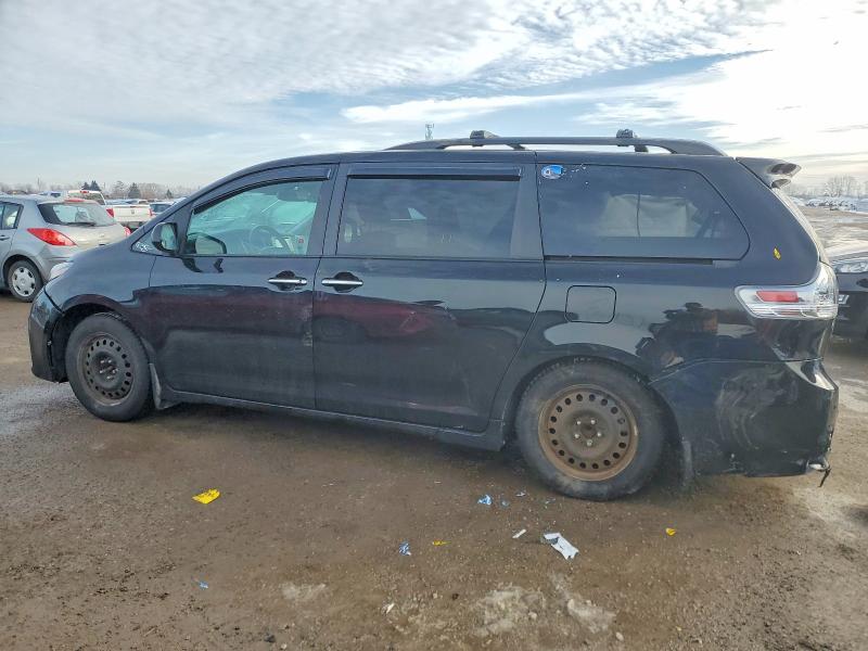 Продажа на аукционе авто 2019 Toyota Sienna, vin: 5TDXZ3DC1KS974726, номер лота: 72155675
