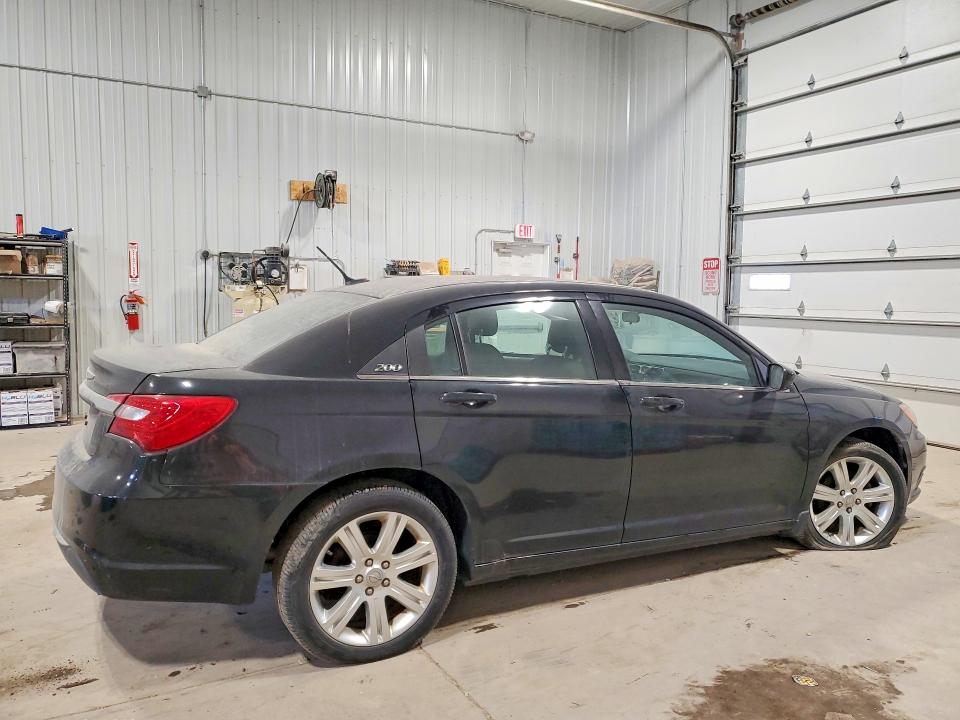 2011 Chrysler 200 მანქანა იყიდება აუქციონზე, vin: 1C3BC1FB5BN612199, აუქციონის ნომერი: 75682235