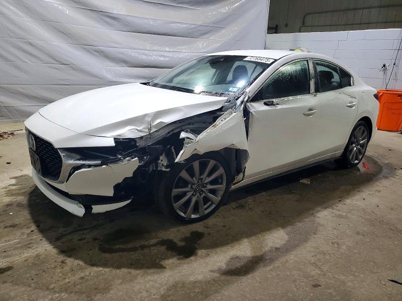 72765475 :رقم المزاد ، 3MZBPADL8KM105980 vin ، 2019 Mazda 3 مزاد بيع