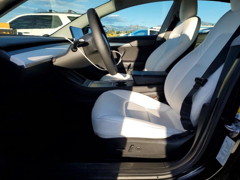 99804745 :رقم المزاد ، 5YJ3E1EB5NF194242 vin ، 2022 Tesla Model 3 مزاد بيع