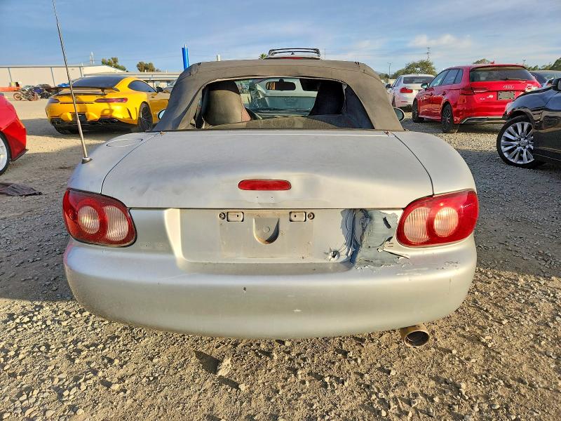 Auction sale of the 2001 Mazda Mx-5 Miata, vin: JM1NB353010206246, lot number: 74822195