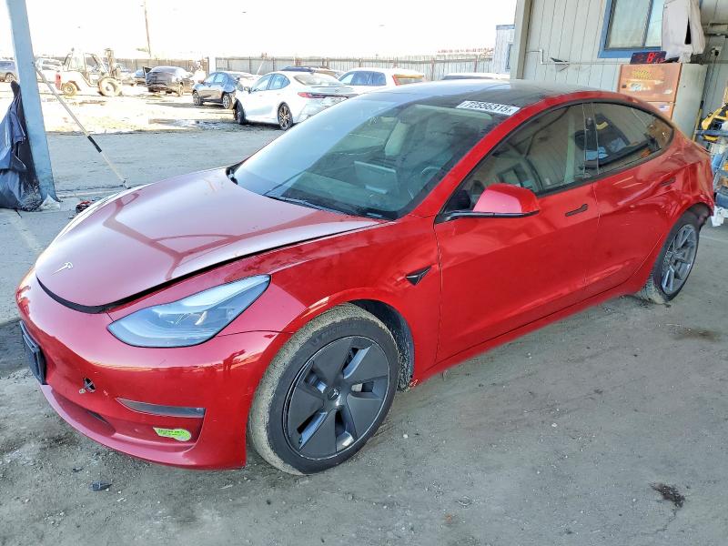 2022 Tesla Model 3 მანქანა იყიდება აუქციონზე, vin: 5YJ3E1EB3NF136064, აუქციონის ნომერი: 72556315