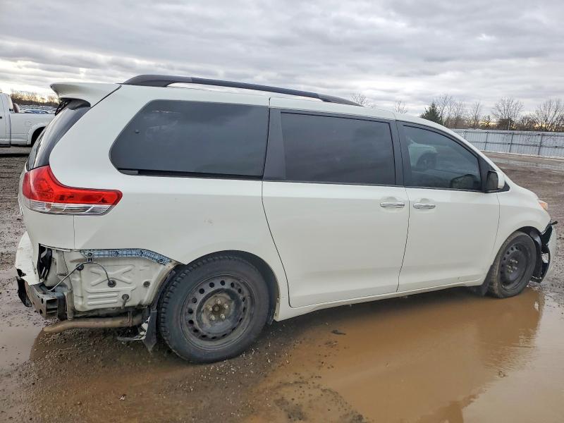 Продаж на аукціоні авто 2012 Toyota Sienna, vin: 5TDDK3DCXCS043523, номер лоту: 72317115