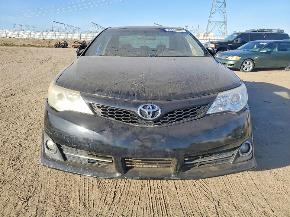 75500065 :رقم المزاد ، 4T1BF1FK1CU085316 vin ، 2012 Toyota Camry مزاد بيع