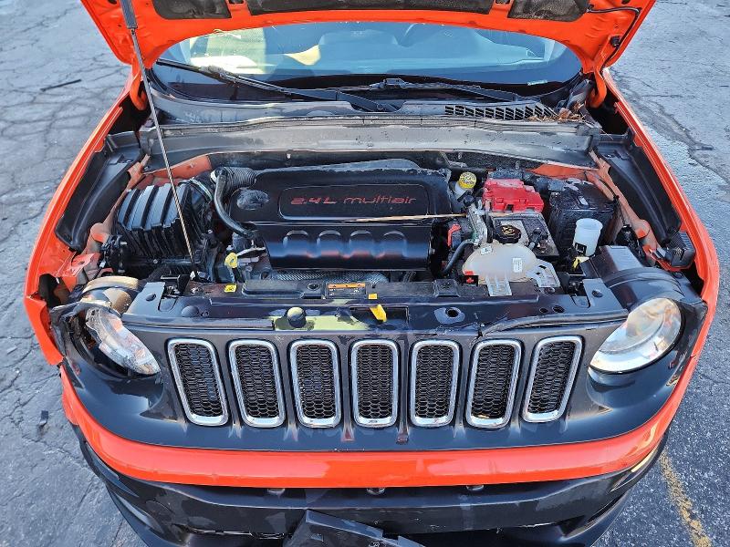 74033875 :رقم المزاد ، ZACCJBBB3JPH28993 vin ، 2018 Jeep Renegade مزاد بيع