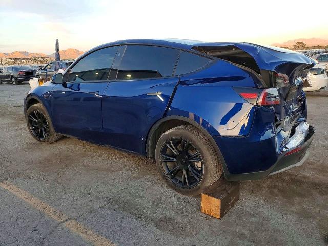 2024 Tesla Model Y მანქანა იყიდება აუქციონზე, vin: 7SAYGDEE3RA290758, აუქციონის ნომერი: 73944045
