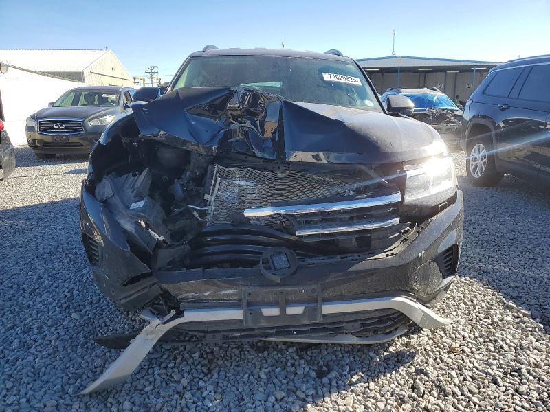 Продажа на аукционе авто 2022 Volkswagen Atlas, vin: 1V2HR2CA8NC558921, номер лота: 74020825