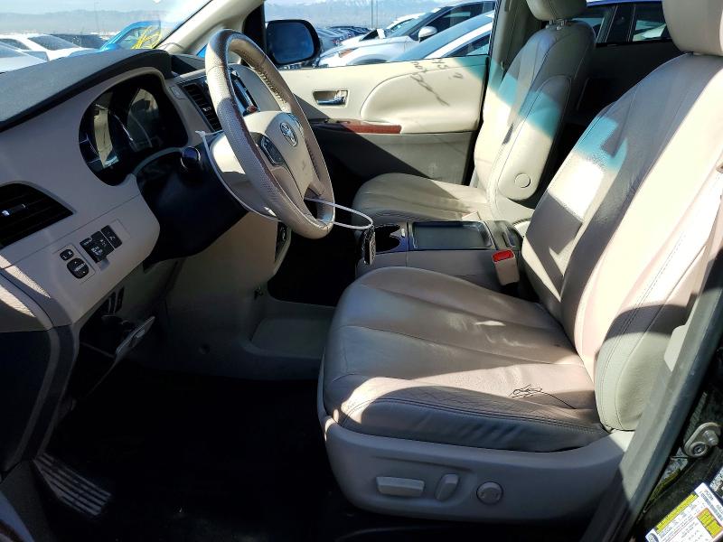 72915915 :رقم المزاد ، 5TDYK3DC4BS050306 vin ، 2011 Toyota Sienna مزاد بيع
