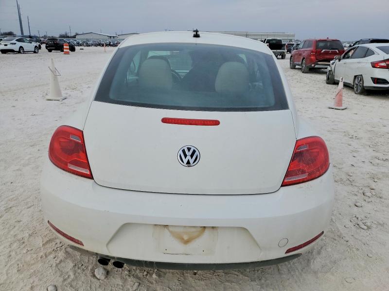 2013 Volkswagen Beetle მანქანა იყიდება აუქციონზე, vin: 3VWJP7AT1DM624424, აუქციონის ნომერი: 99837395