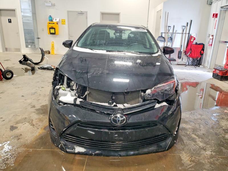 74004945 :رقم المزاد ، 2T1BURHE7HC850386 vin ، 2017 Toyota Corolla مزاد بيع