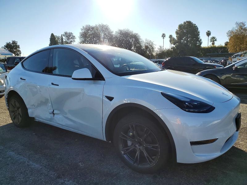 Продаж на аукціоні авто 2025 Tesla Model Y, vin: 7SAYGDED2SF319604, номер лоту: 98606095