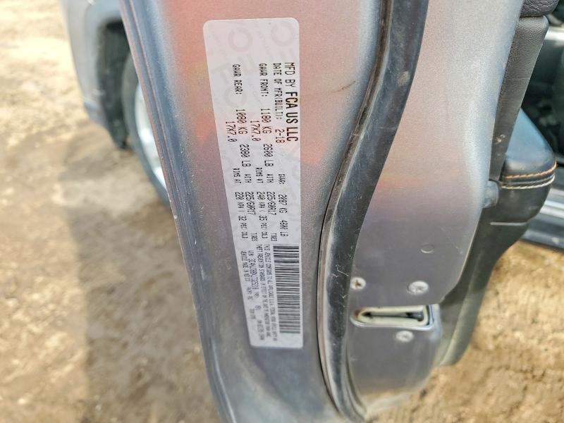 72242275 :رقم المزاد ، 3C4NJDBBXJT325218 vin ، 2018 Jeep Compass مزاد بيع