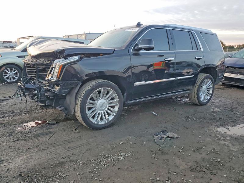 2018 Cadillac Escalade მანქანა იყიდება აუქციონზე, vin: 1GYS3DKJ8JR205439, აუქციონის ნომერი: 99545035