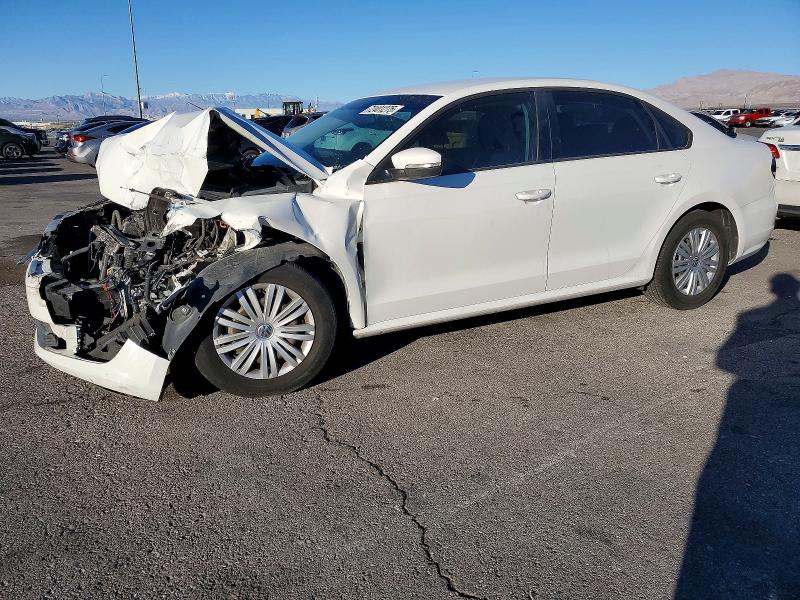 Продажа на аукционе авто 2015 Volkswagen Passat, vin: 1VWAT7A34FC016719, номер лота: 72401275