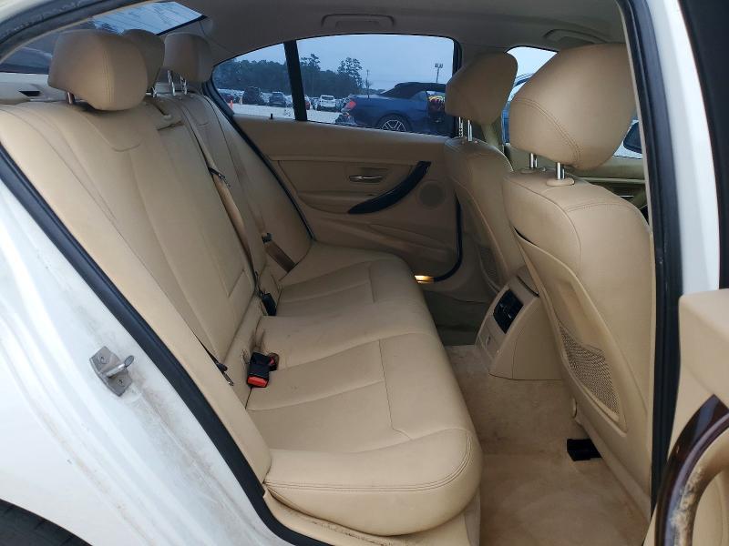 72273865 :رقم المزاد ، WBA3A5G53FNS90588 vin ، 2015 Bmw 328 مزاد بيع