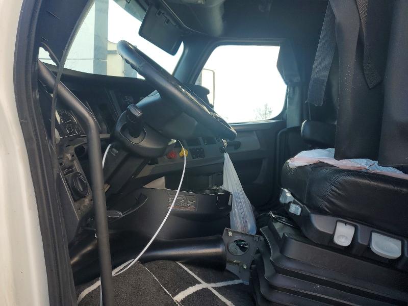 Продажа на аукционе авто 2020 Freigliner Cascadia 126, vin: 3AKJHHDR4LSLH7446, номер лота: 72641435