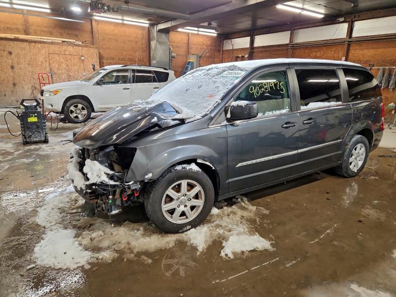 Auction sale of the 2012 Chrysler Town & Country, vin: 2C4RC1BGXCR289588, lot number: 73983955