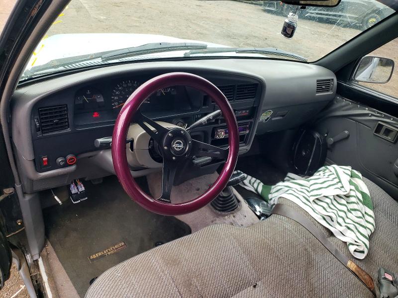 75640365 :رقم المزاد ، 4TARN81A3PZ074710 vin ، 1993 Toyota Pickup مزاد بيع